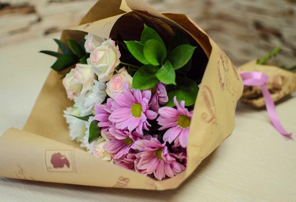 Букет цветов из: Розы и Хризантемы в Зеленогорском