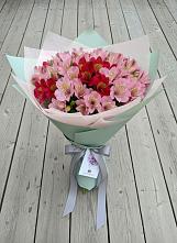 Букет цветов из:  Альстромерии в Зеленогорском