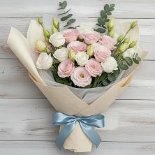 Букет цветов из:  Лизиантусы в Зеленогорском