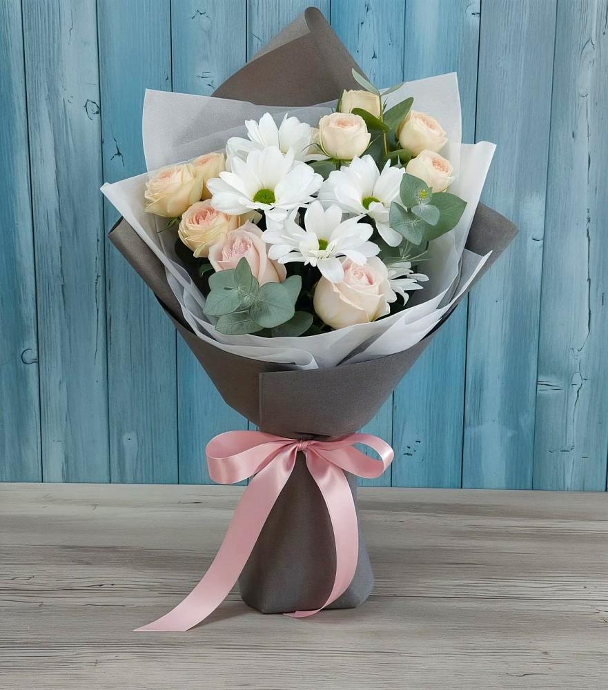 Букет цветов из: Хризантемы и Розы в Зеленогорском