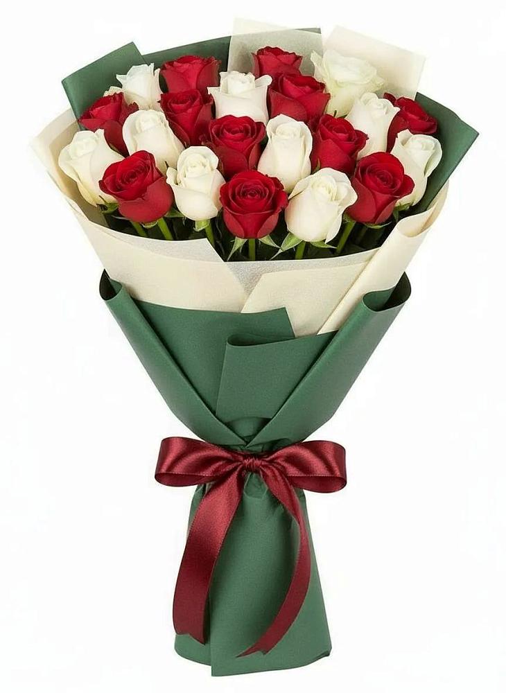 Букет Микс из красных и белых роз в Зеленогорском
