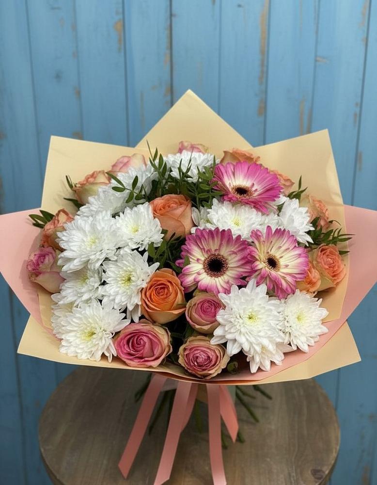 Букет цветов из: Розы, Герберы и Хризантемы в Зеленогорском