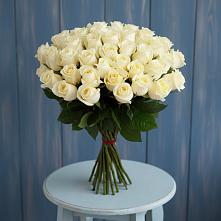 Букет 51 Белая роза Эдлесс Лав в Зеленогорском