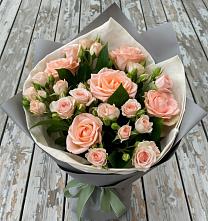 Букет цветов из:  Розы в Зеленогорском
