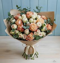 Букет цветов из:  Альстромерии и Розы в Зеленогорском